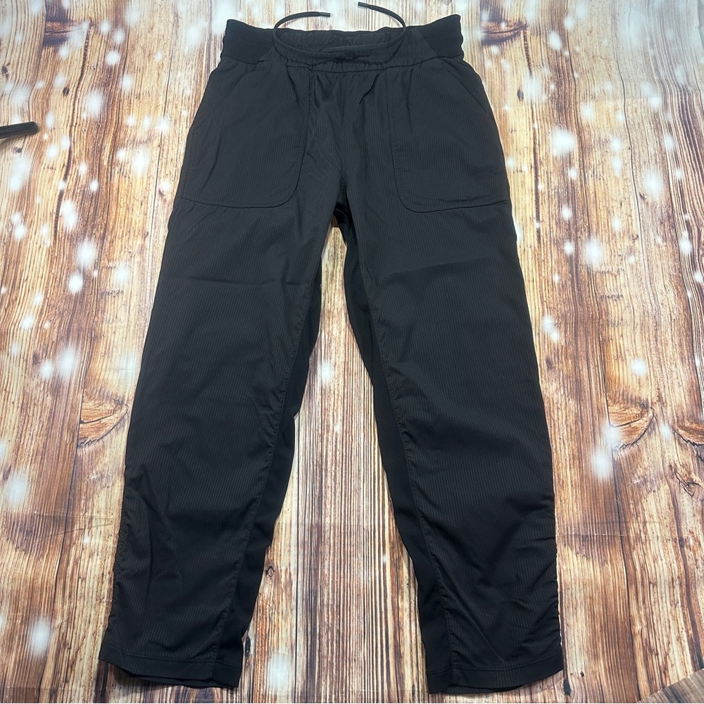 Lululemon Athletica Women’s Peants Size 6